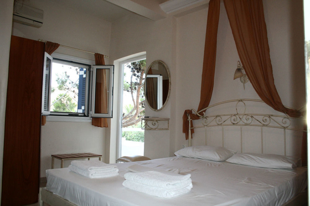 Cyclades Hotel Serifos Livadi  Exterior photo